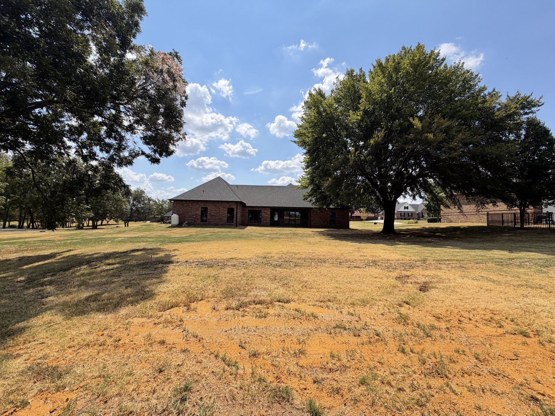 33 Wilderness Road N