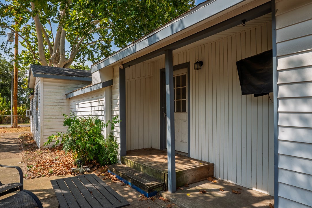608 W Coleman