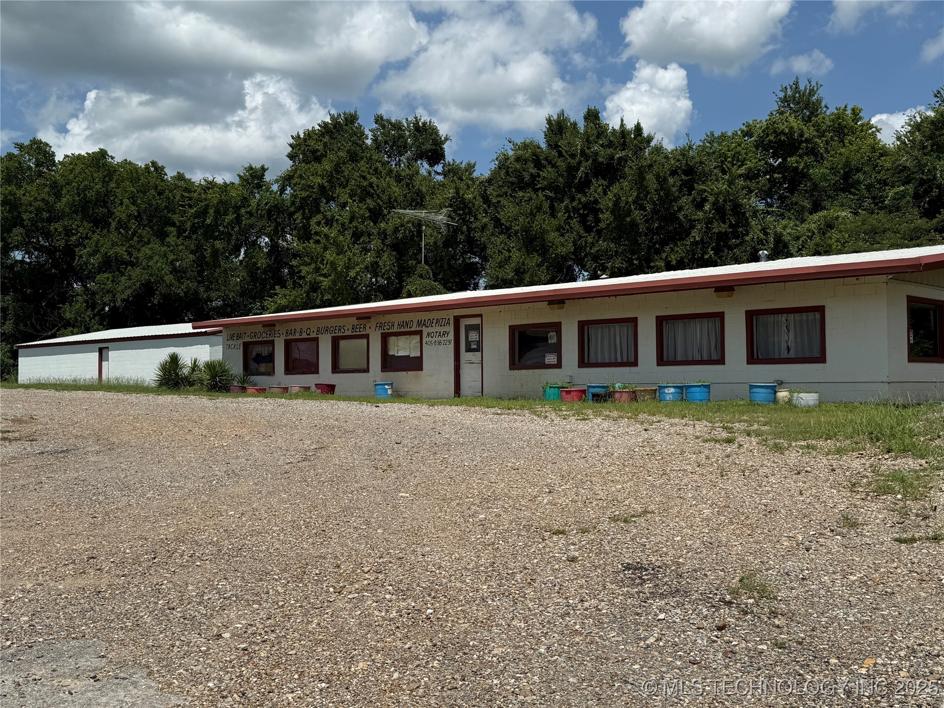 725 Carpenters Bluff Road