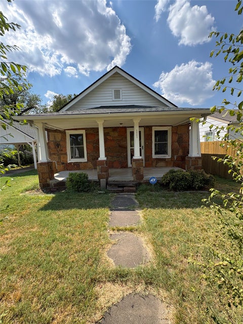 Photo of 111 S Virginia Avenue, Bartlesville, OK 74003 (MLS # 2632427)