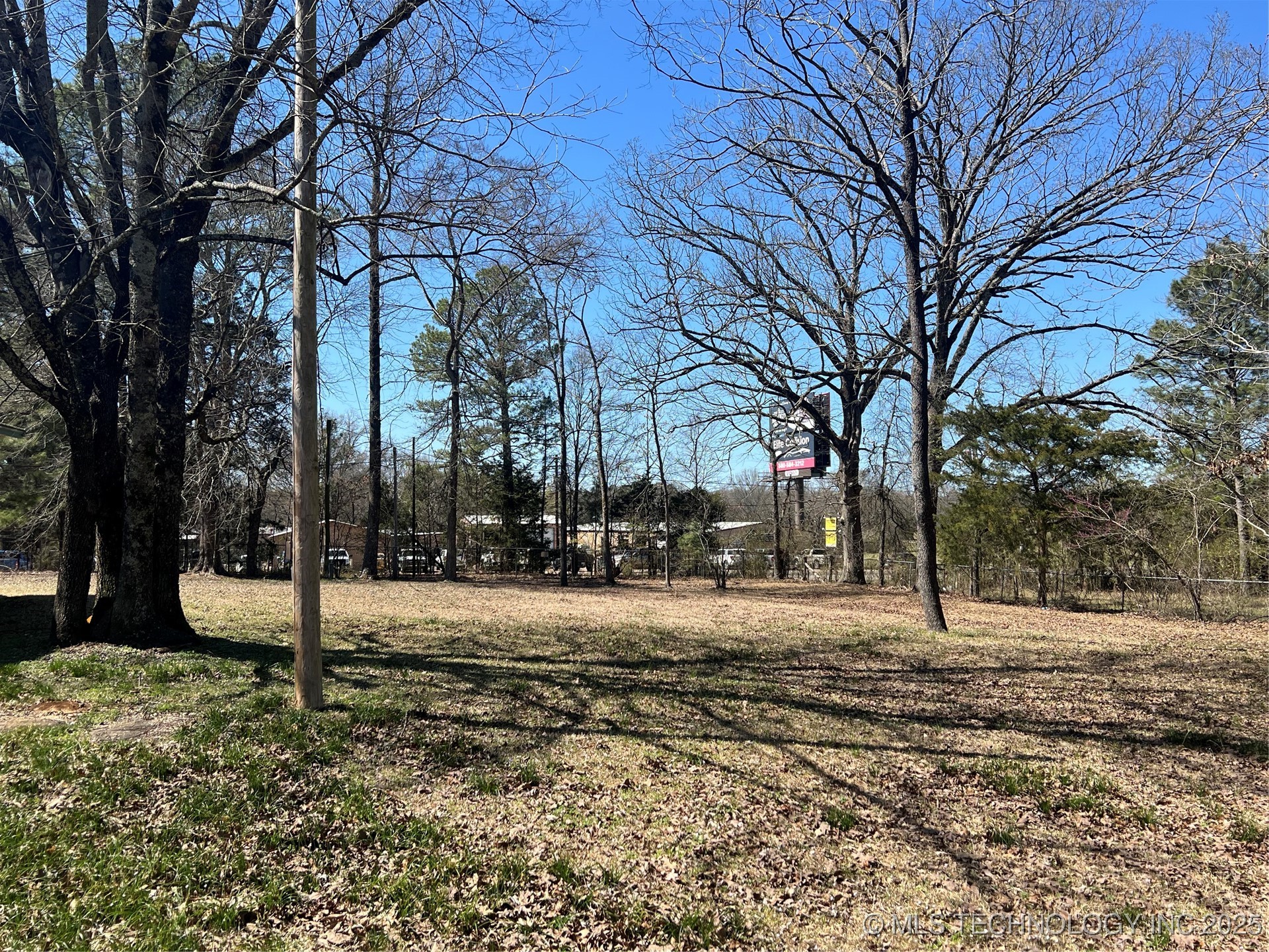1822 N US Hwy 259