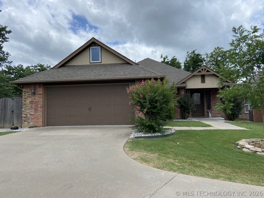 10713 MASTERS CIR, JENKS, OK 74037 - Image a996d1e8b98a72ff67d89832bb544f3d/334196239