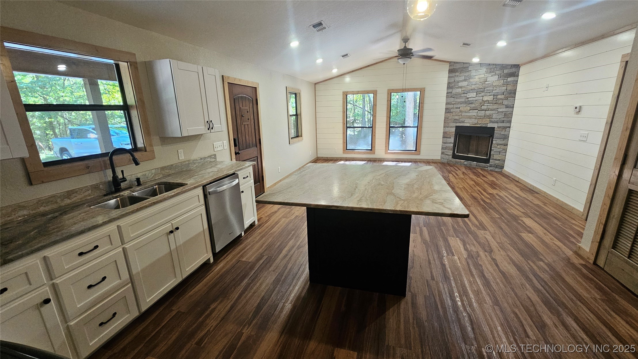 674 Pine Meadow Lane