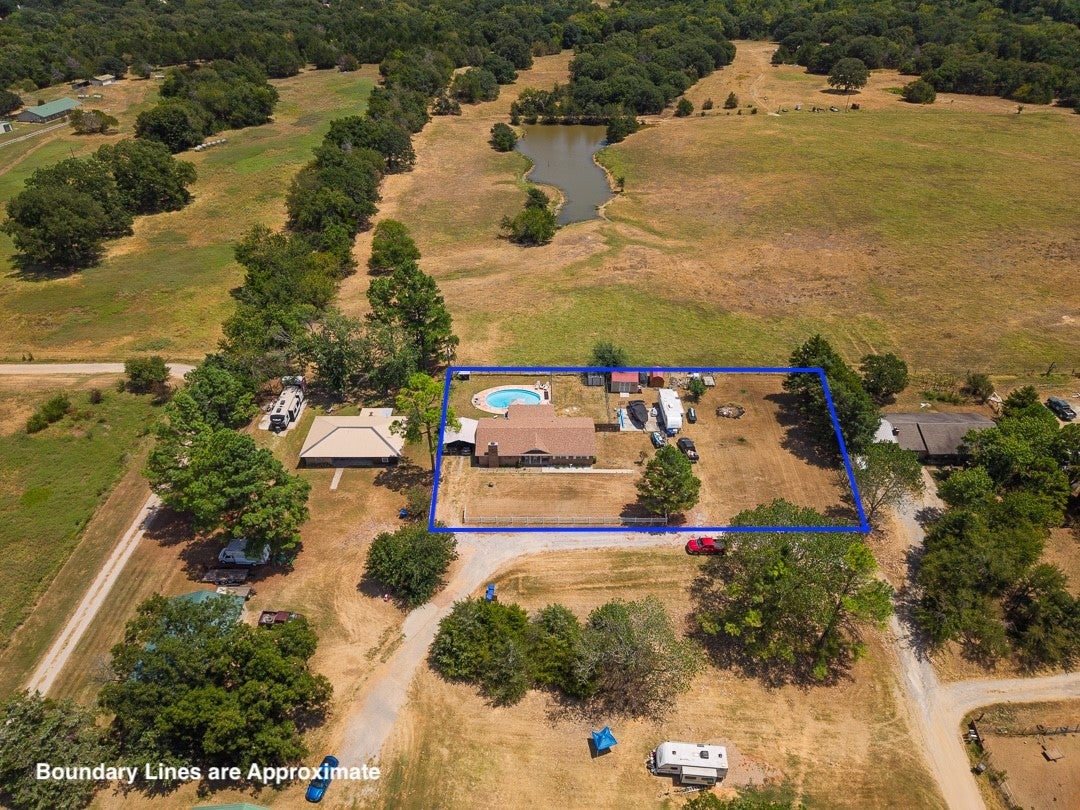122 Hummingbird Circle
