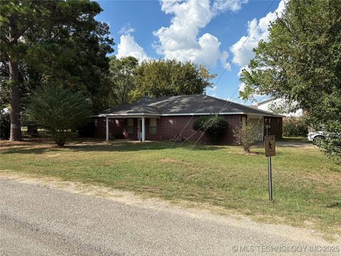 215 E Leecraft Colbert OK 74733