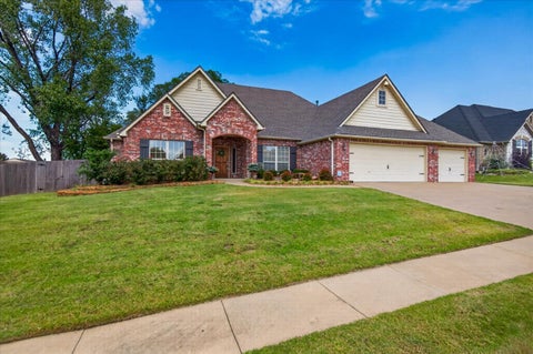 Photo of 5800 Tower Court, Bartlesville, OK 74006 (MLS # 2637876)