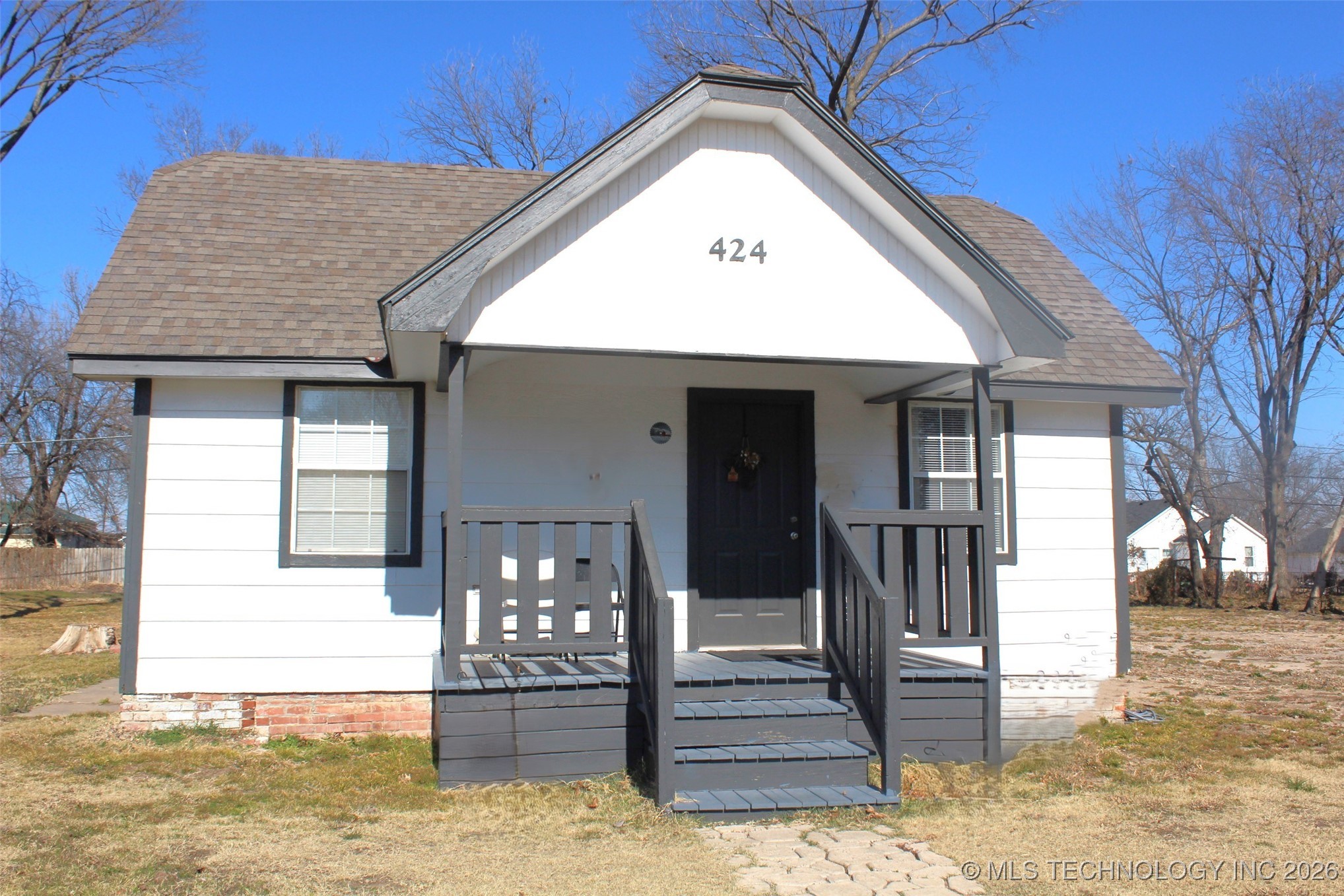 Photo 1 of 32 — 424 W 15th Street, Ada, OK 74820