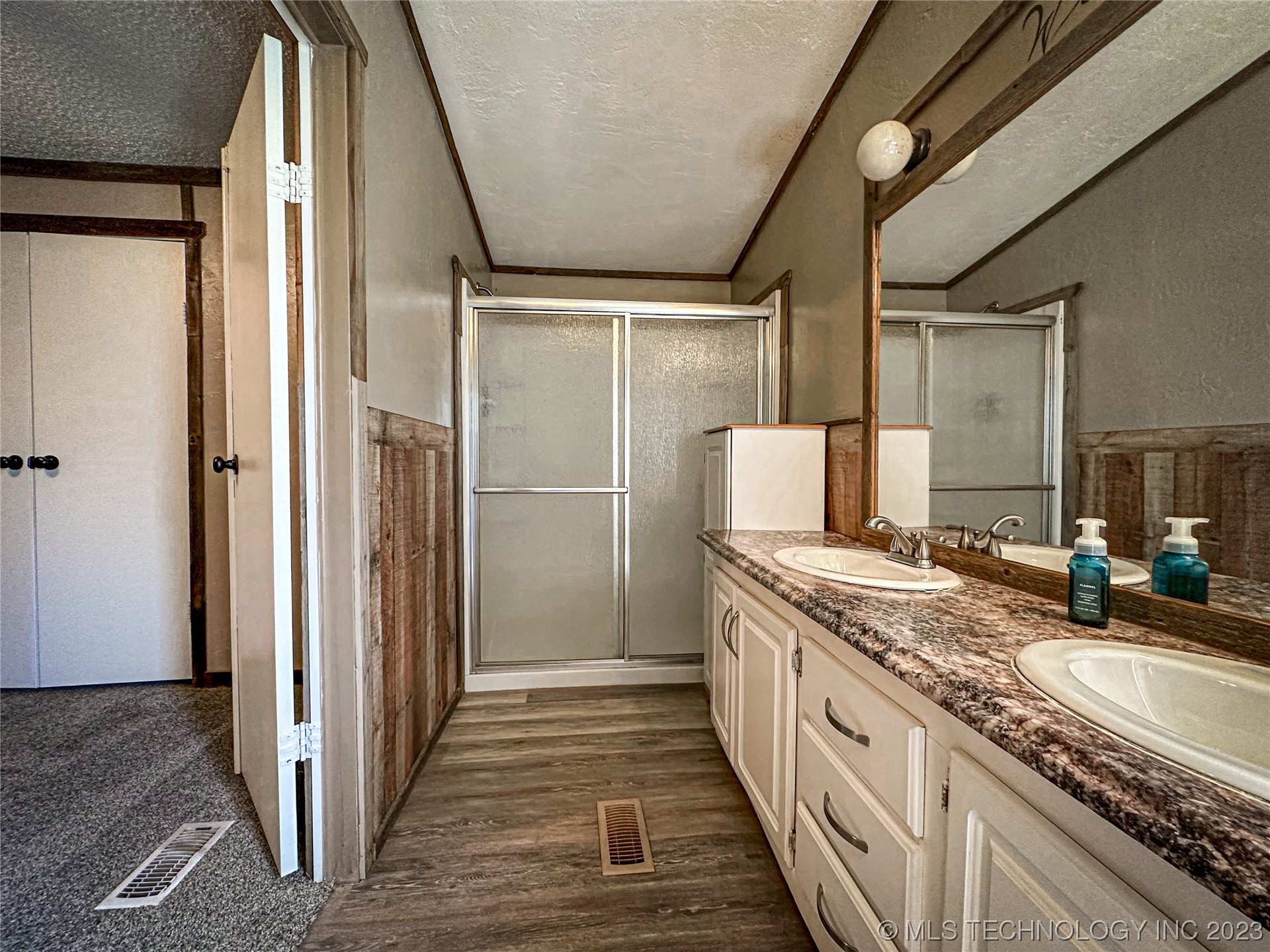 Photo 10 of 26 of 54 Laila Place mobile home