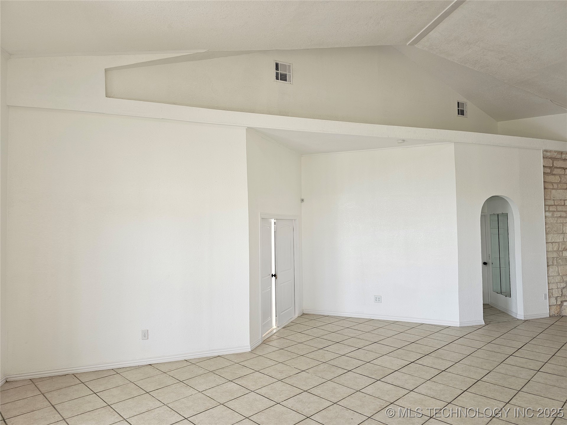 38032 State Road 78 W