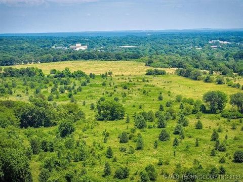 Photo of 891 W Allen Road, Tahlequah, OK 74464 (MLS # 2543674)