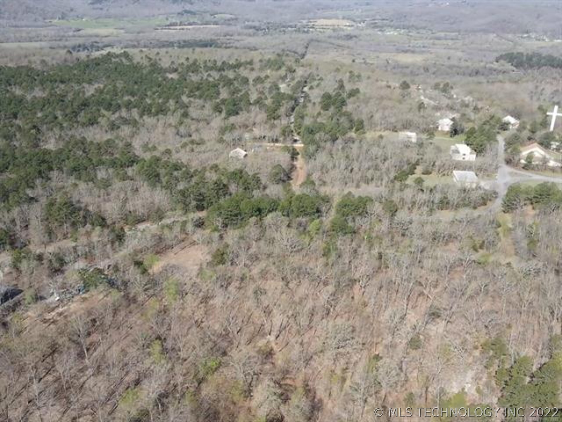 Photo 6 of 38 of E Ridge Drive land