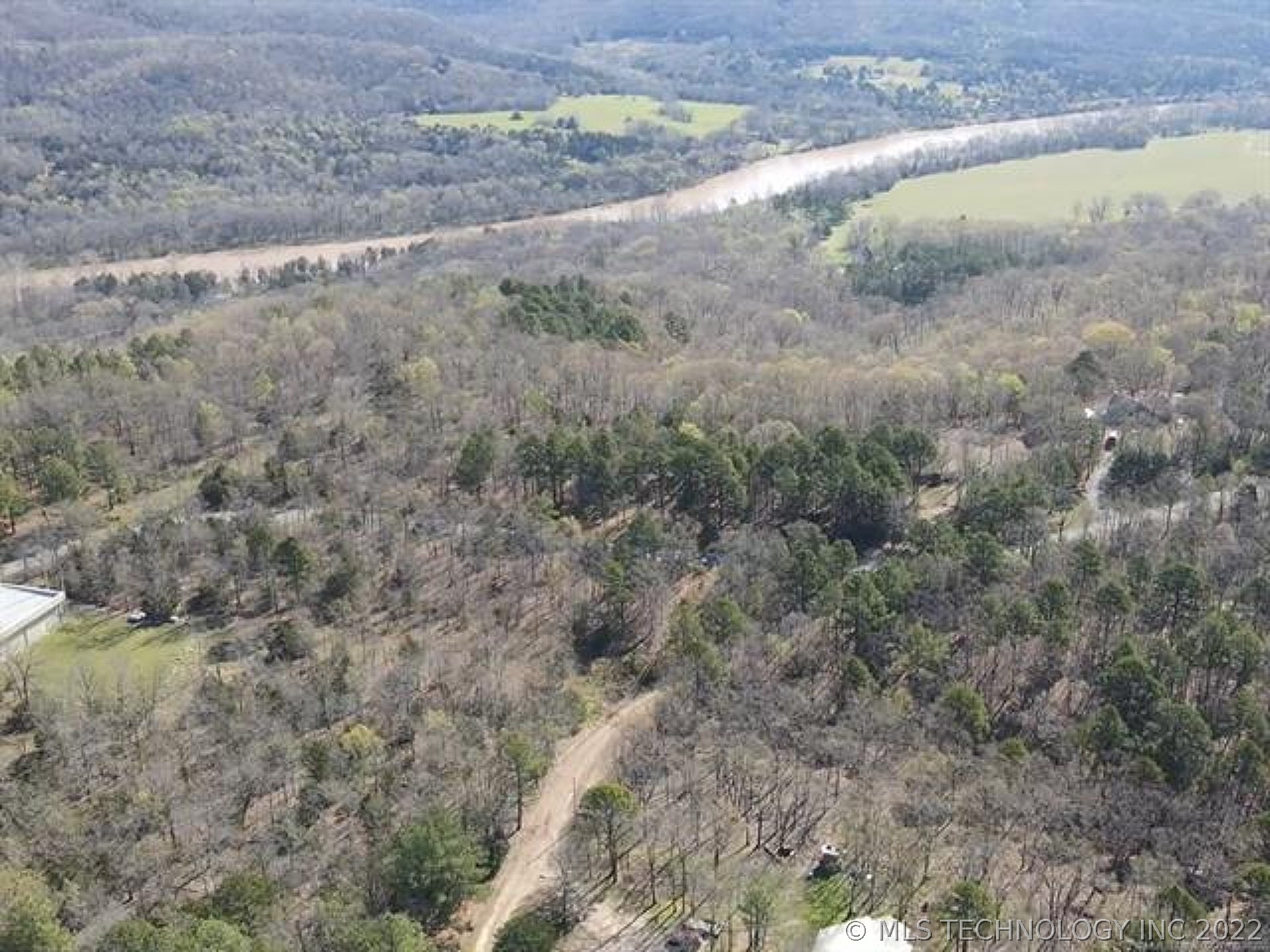 Photo 2 of 38 of E Ridge Drive land