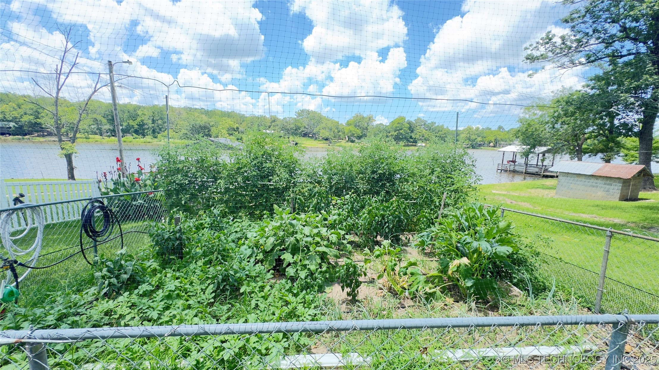 1060 Lakeside Drive