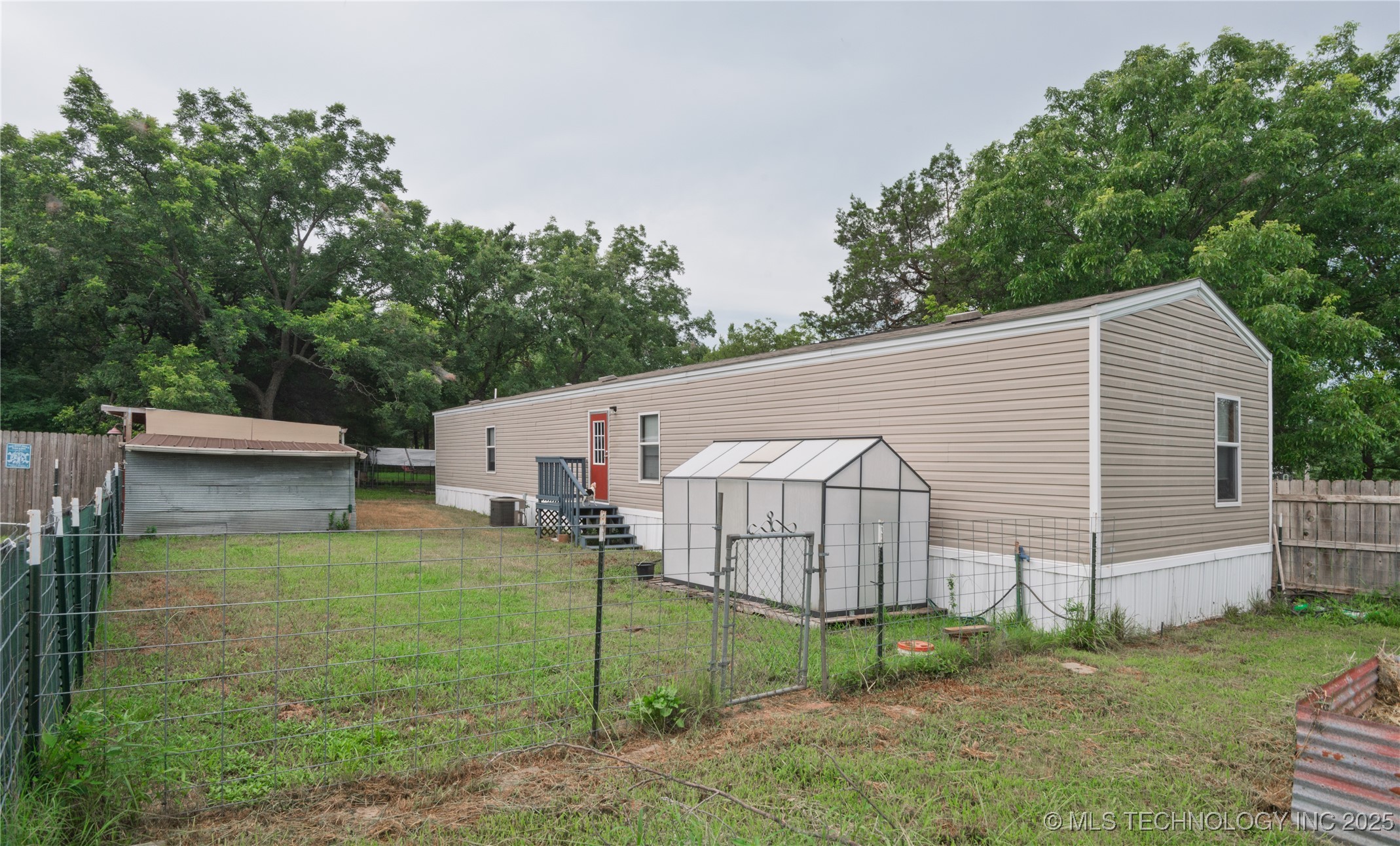 900 N 254 Road