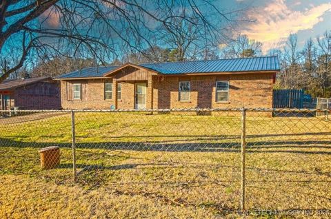 1003 Lukfata Broken Bow OK 74728