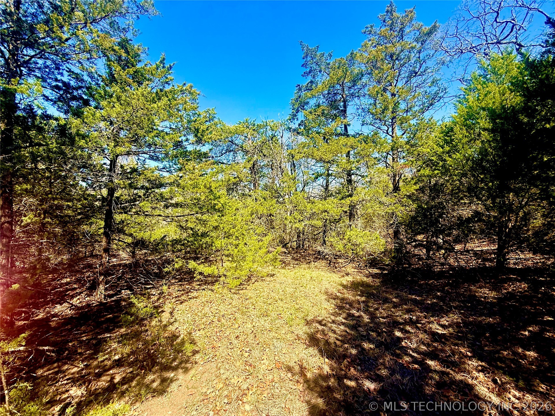 Photo 1 of 9 — 18 Lakecrest Drive, Canadian, OK 74425