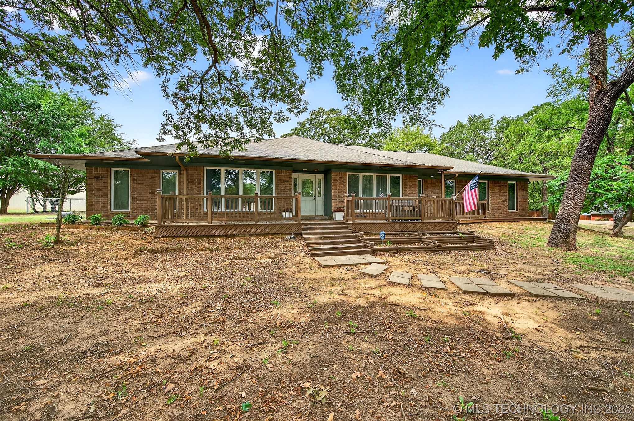123 Park Lake Drive
