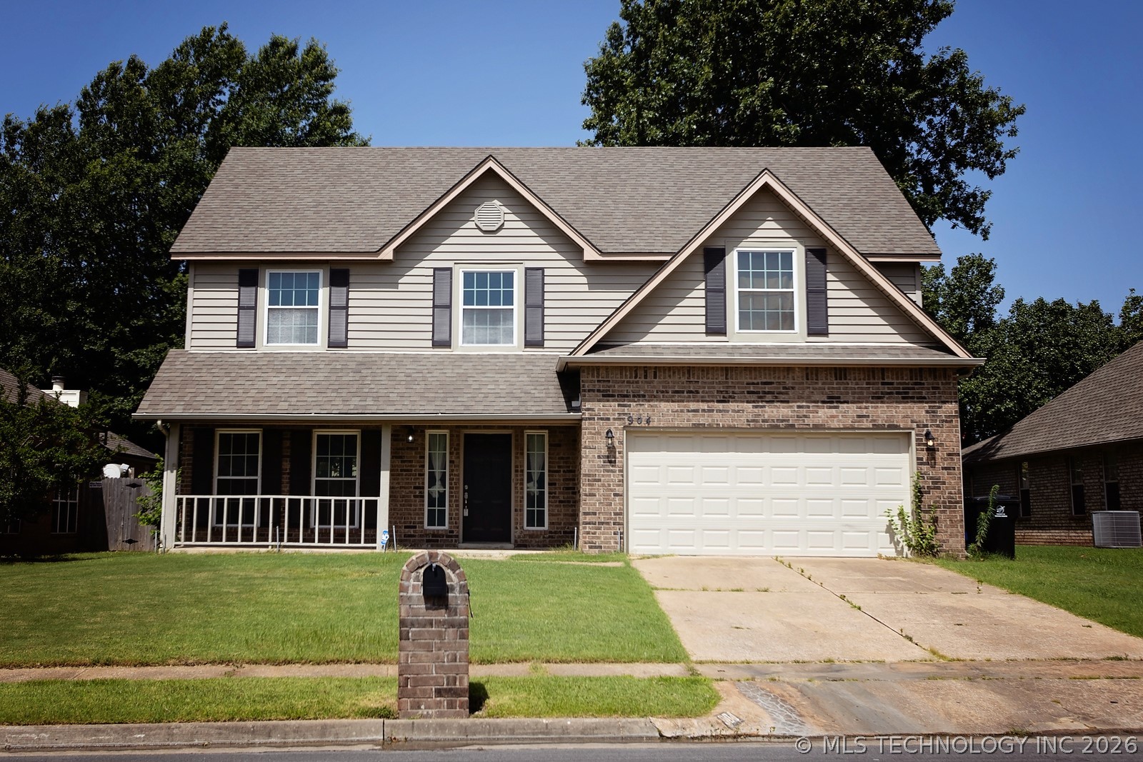 Photo 1 of 69 — 904 N Hemlock Avenue, Broken Arrow, OK 74012