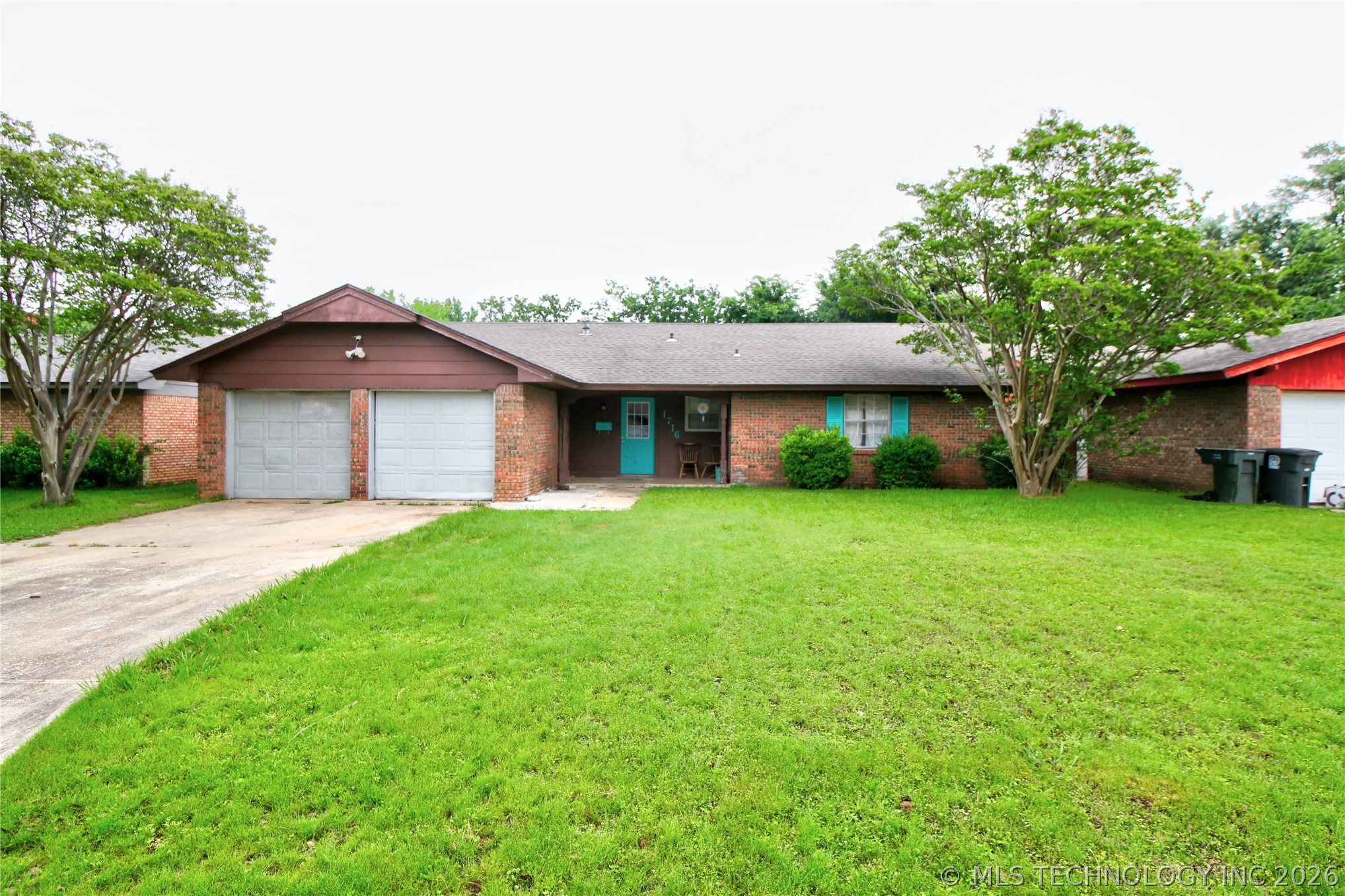 Photo 1 of 11 — 1716 Asberry Street, Durant, OK 74701