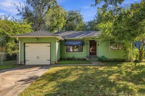 Photo of 4689 S Rockford Avenue, Tulsa, OK 74105 (MLS # 2638117)