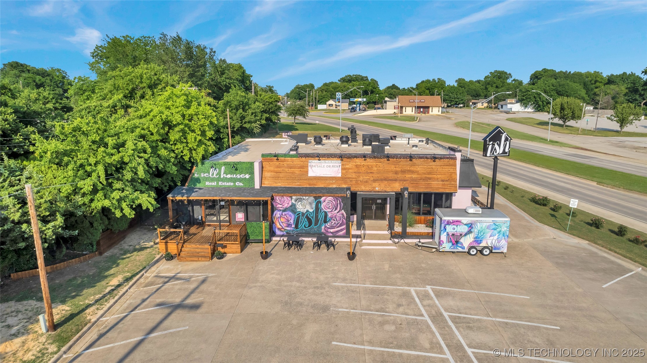 1717 W Broadway