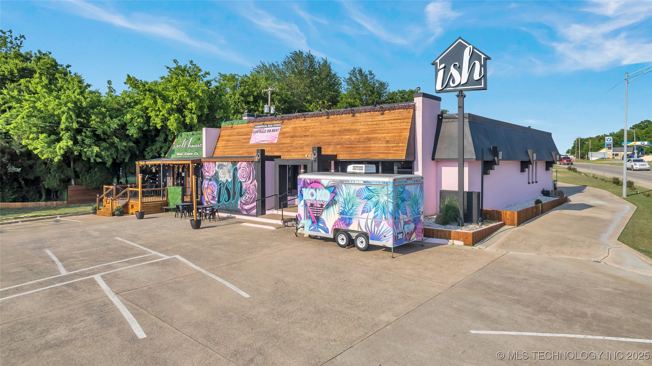 1717 W Broadway