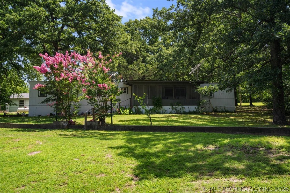 Photo 1 of 38 — 121251 S 4157 Circle, Eufaula, OK 74432