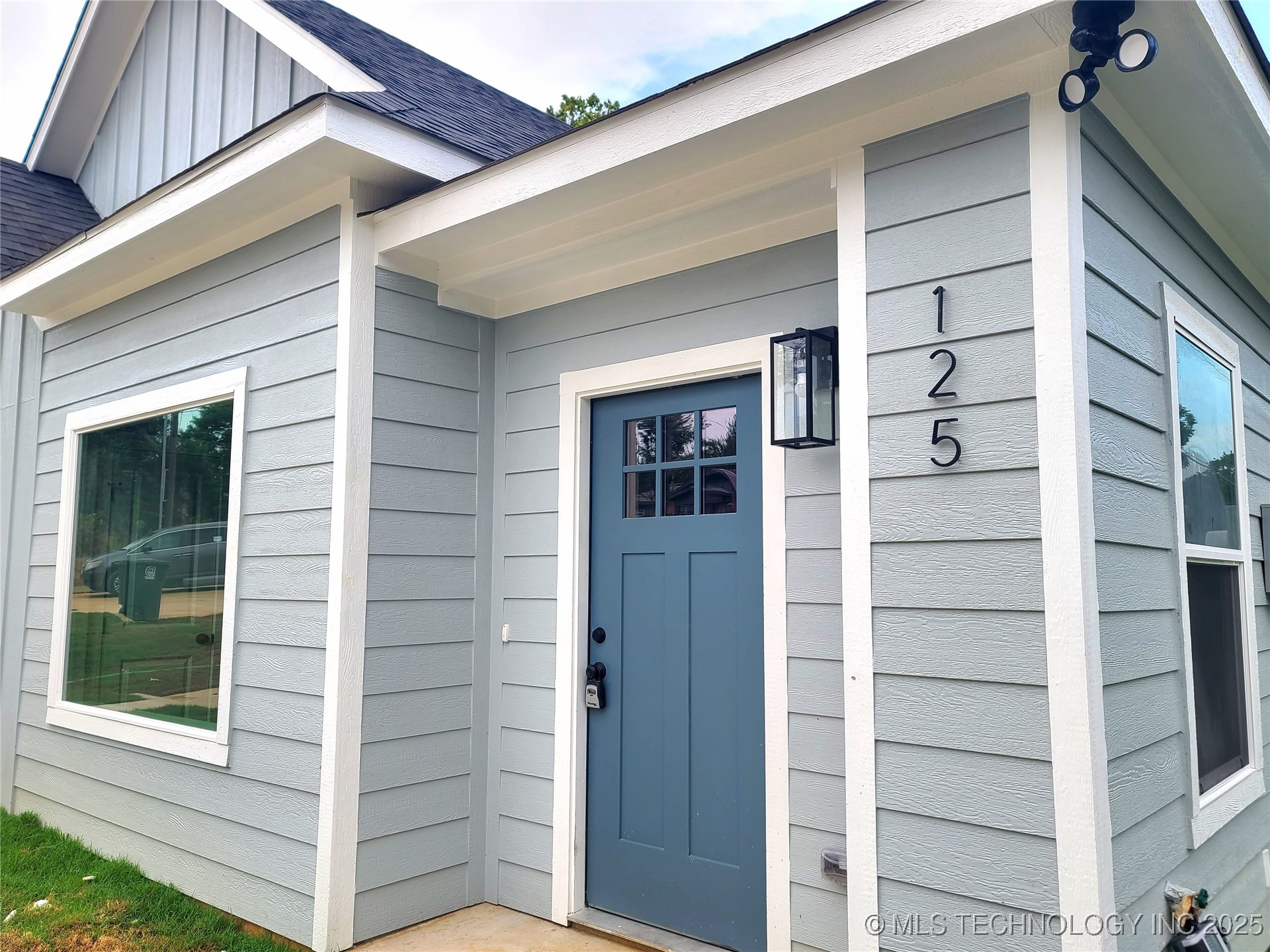 125 S McLean Drive