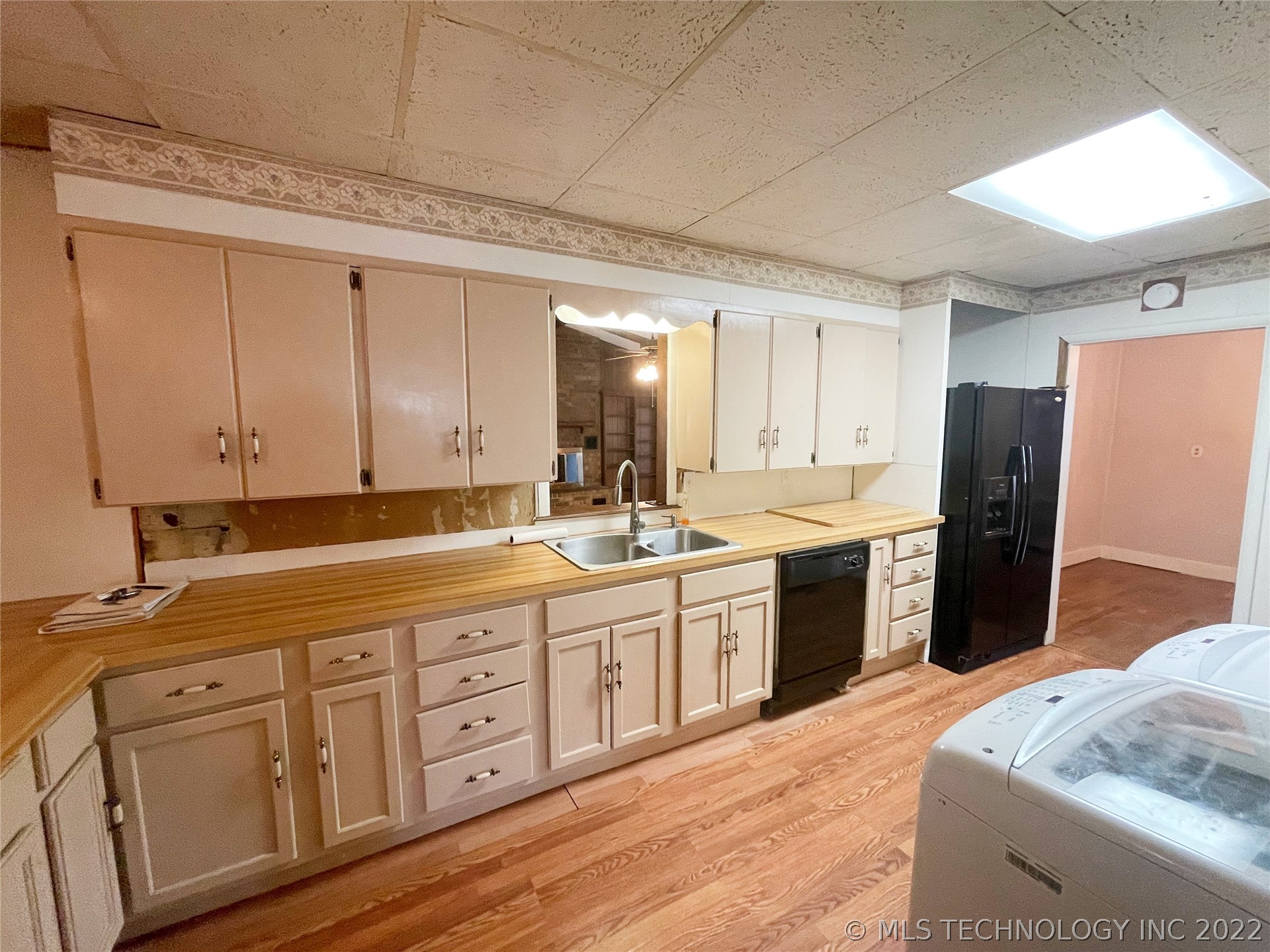 Photo 16 of 33 of 1307 S Hitchite Avenue house