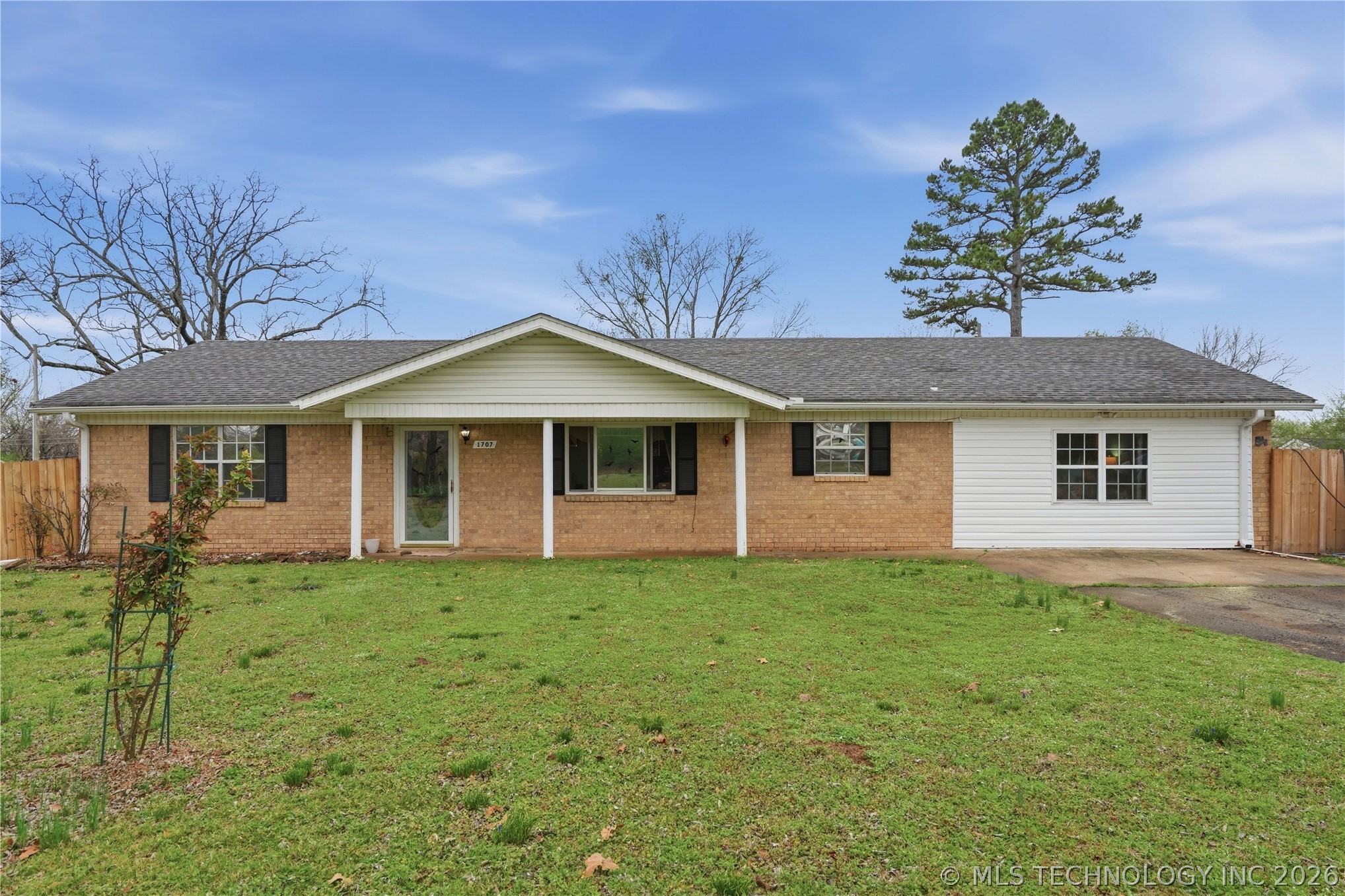 Photo 1 of 42 — 1707 N Maple Street, Sallisaw, OK 74955