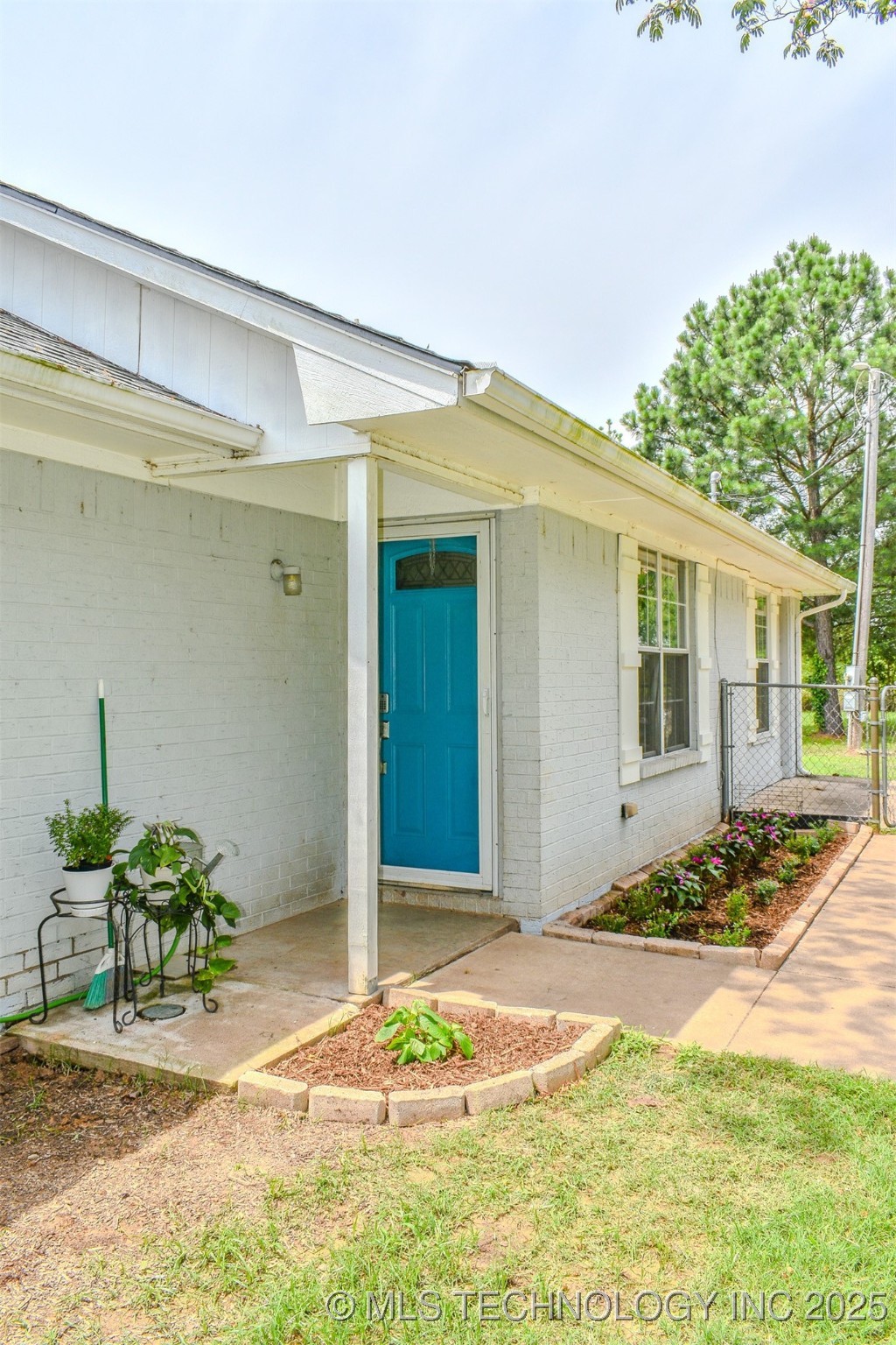 3180 E 2090 Road