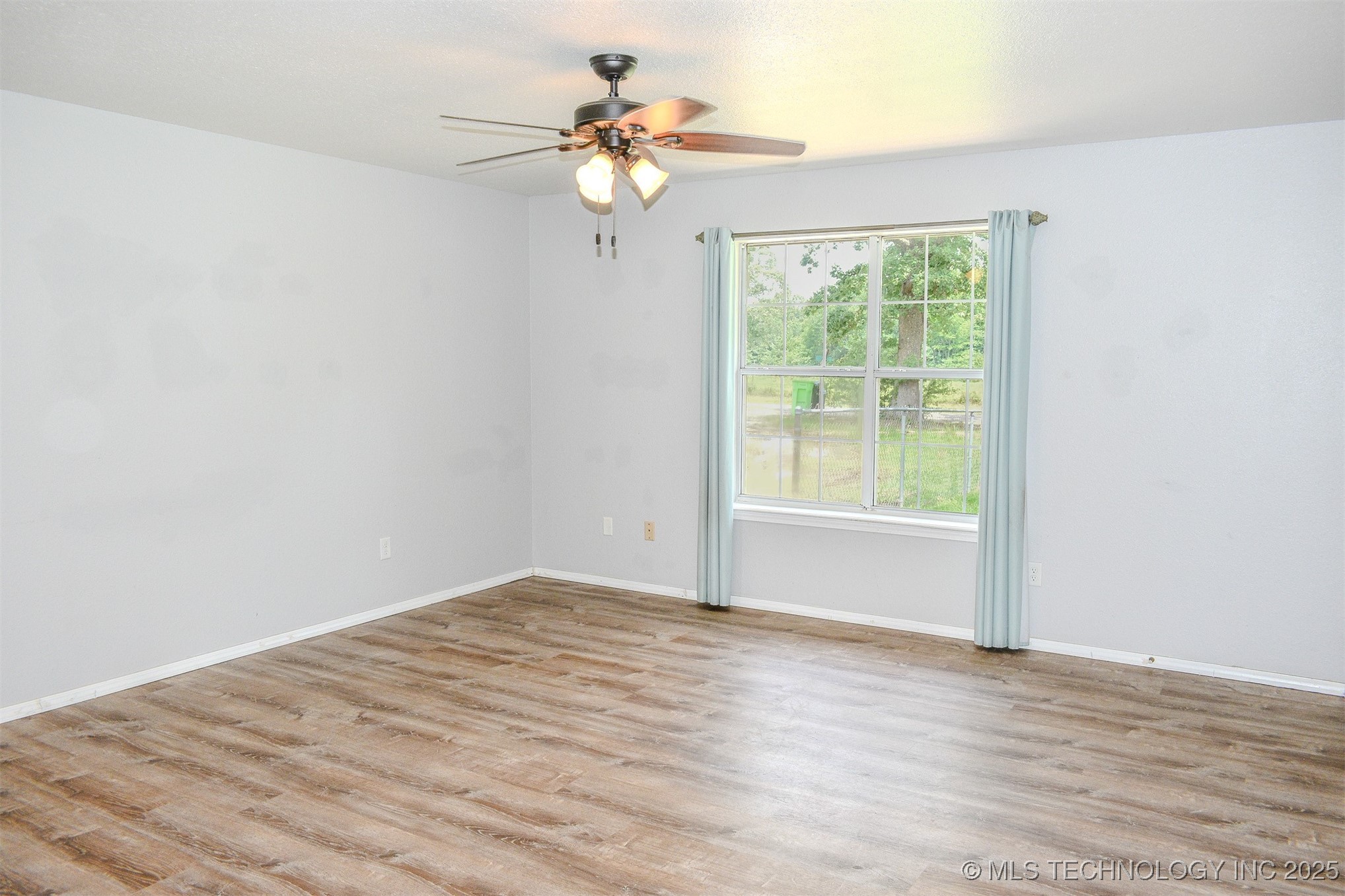 3180 E 2090 Road