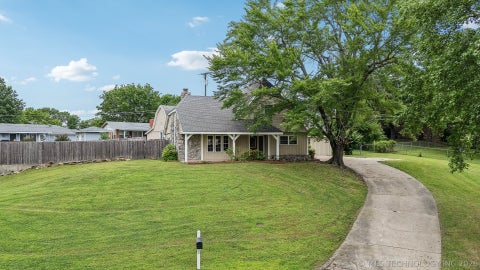 Photo of 201 Sandy Circle, Tahlequah, OK 74464 (MLS # 2624589)