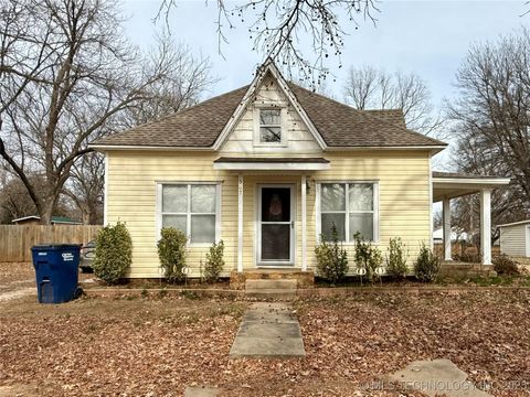 MLS: 2503524