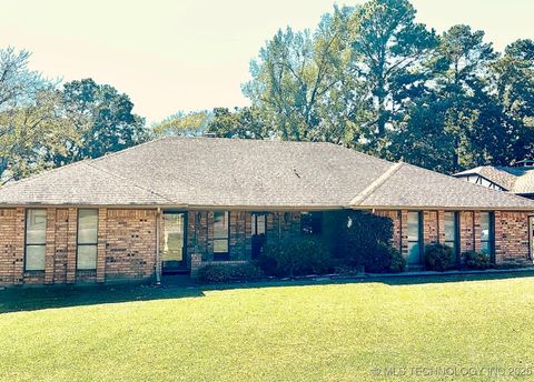 921 Gail Farrell Durant OK 74701