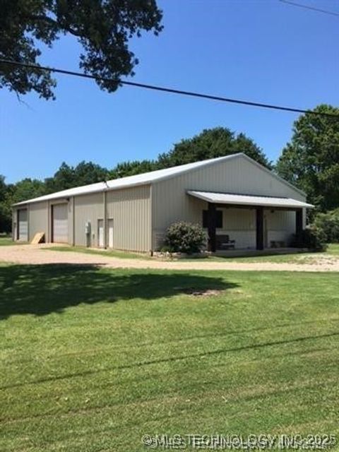 803 Franklin Street N Colbert OK 74733