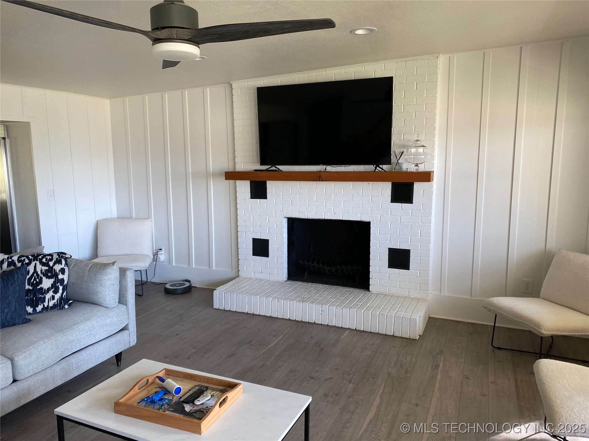 8773 Lake View Drive