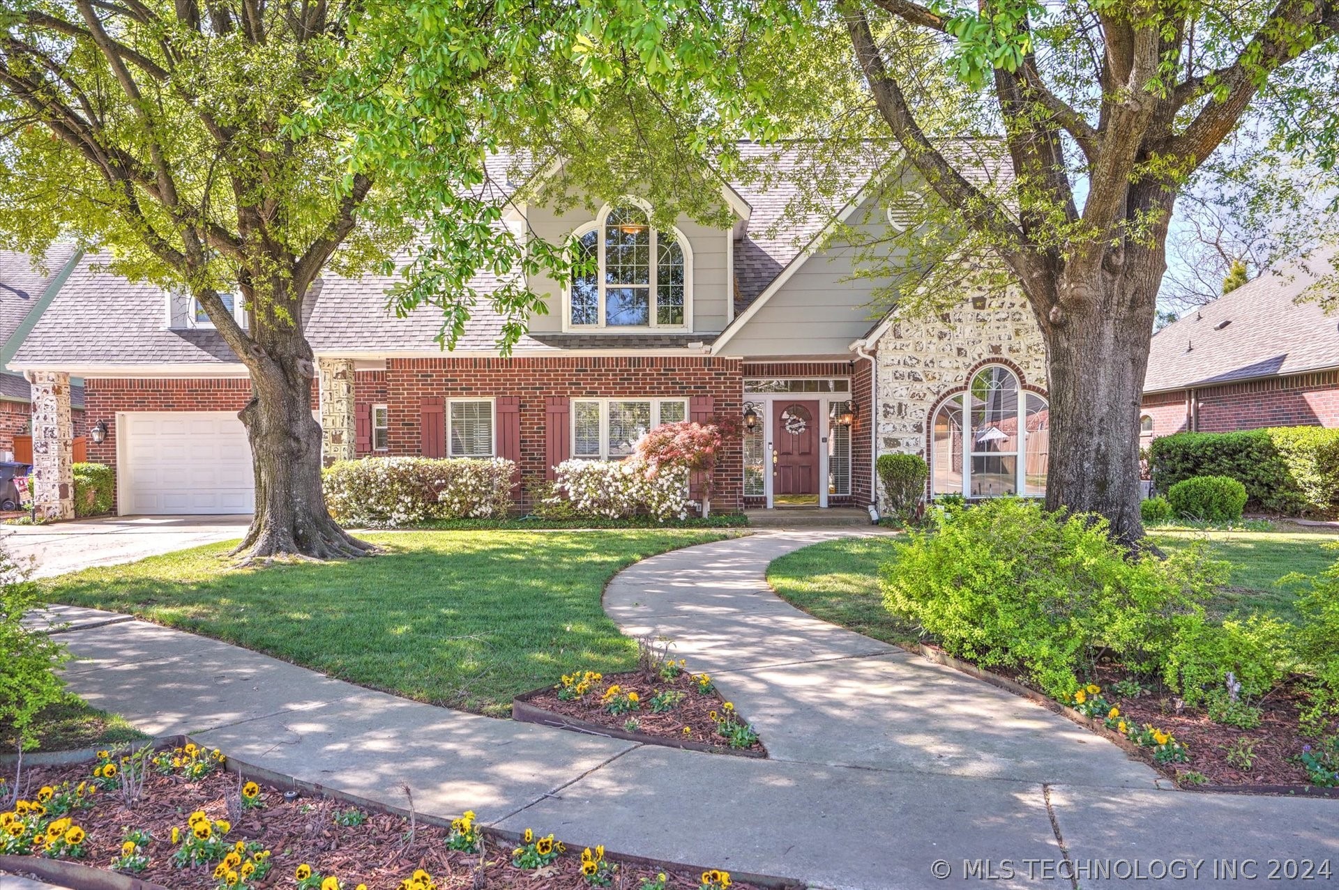 View Broken Arrow, OK 74012 house