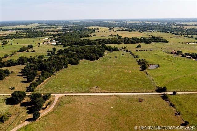 00030 E Davis Road