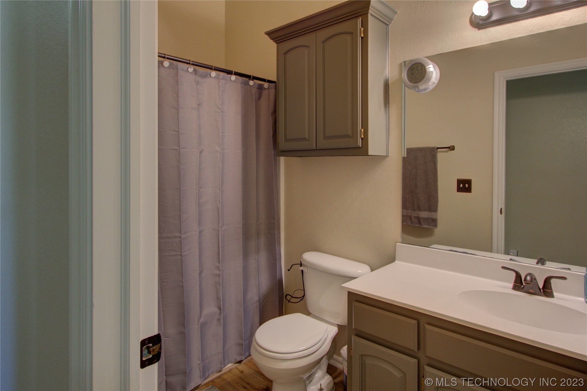 Photo 23 of 32 of 10279 S 258th EastAvenue house