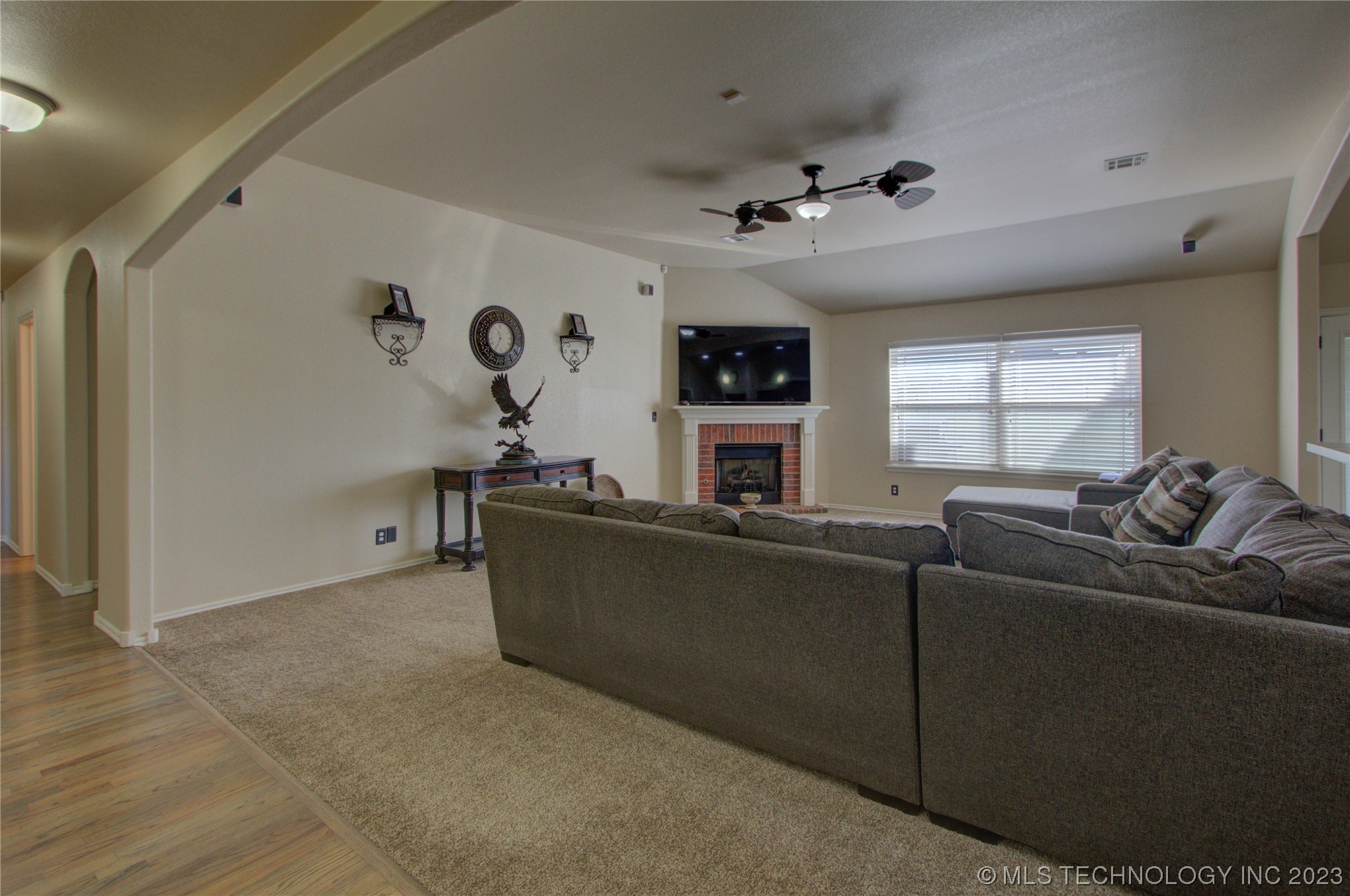 Photo 7 of 32 of 10279 S 258th EastAvenue house