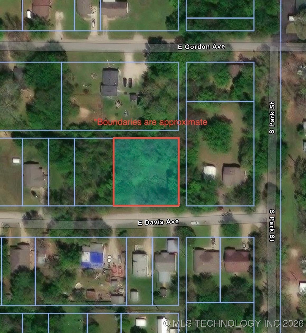 Photo 1 of 3 — 121 E Davis Avenue, Sapulpa, OK 74066