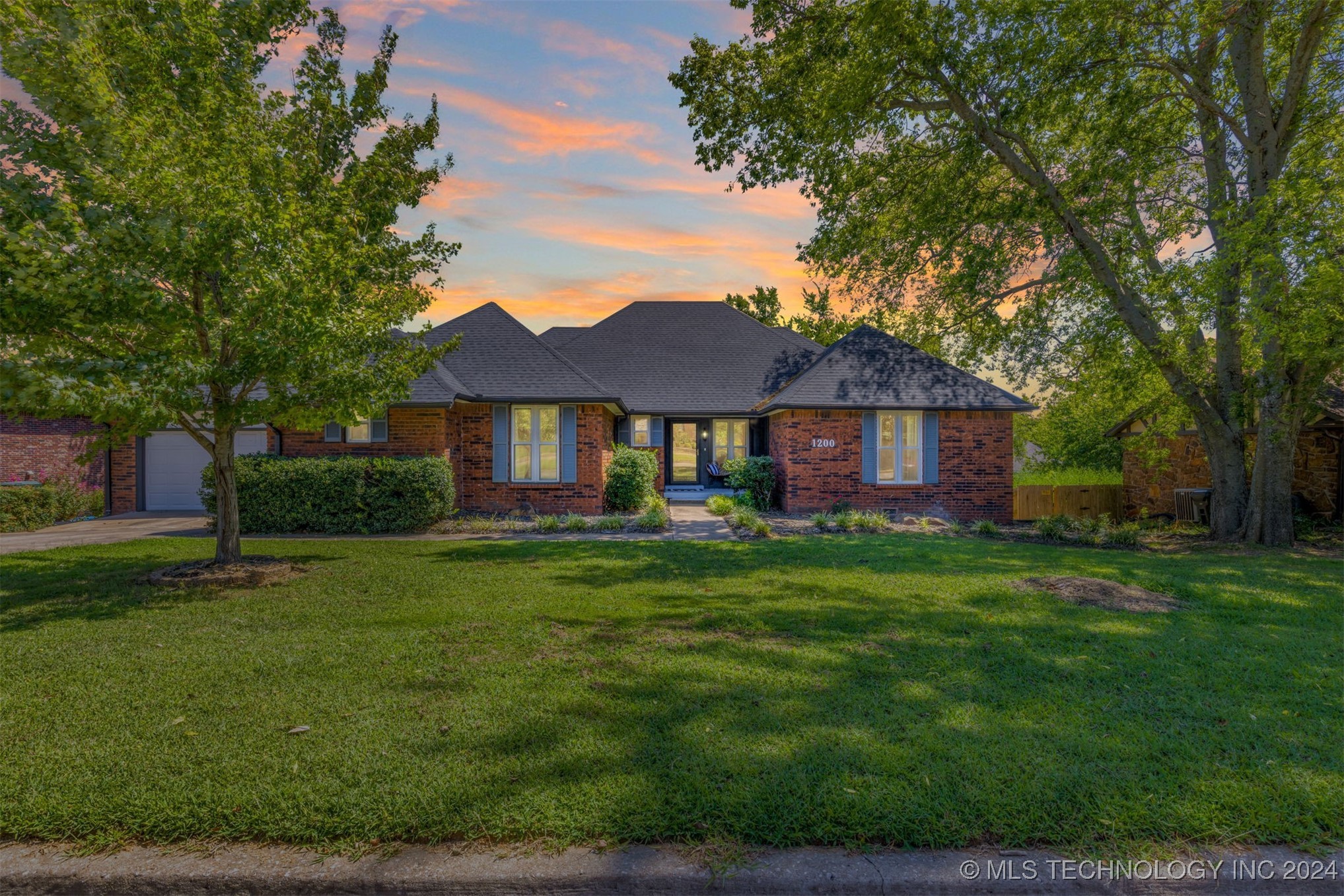 View Claremore, OK 74017 house