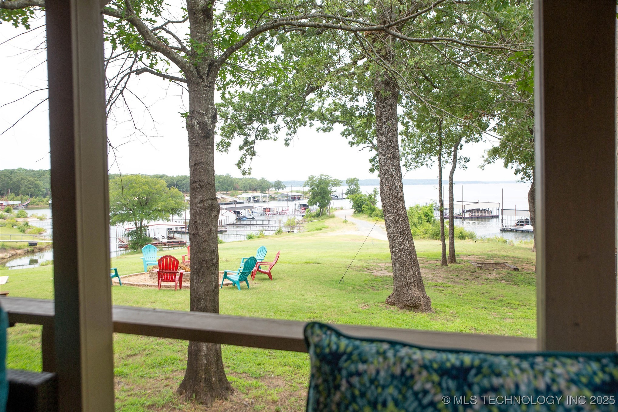 802 W Sand Point