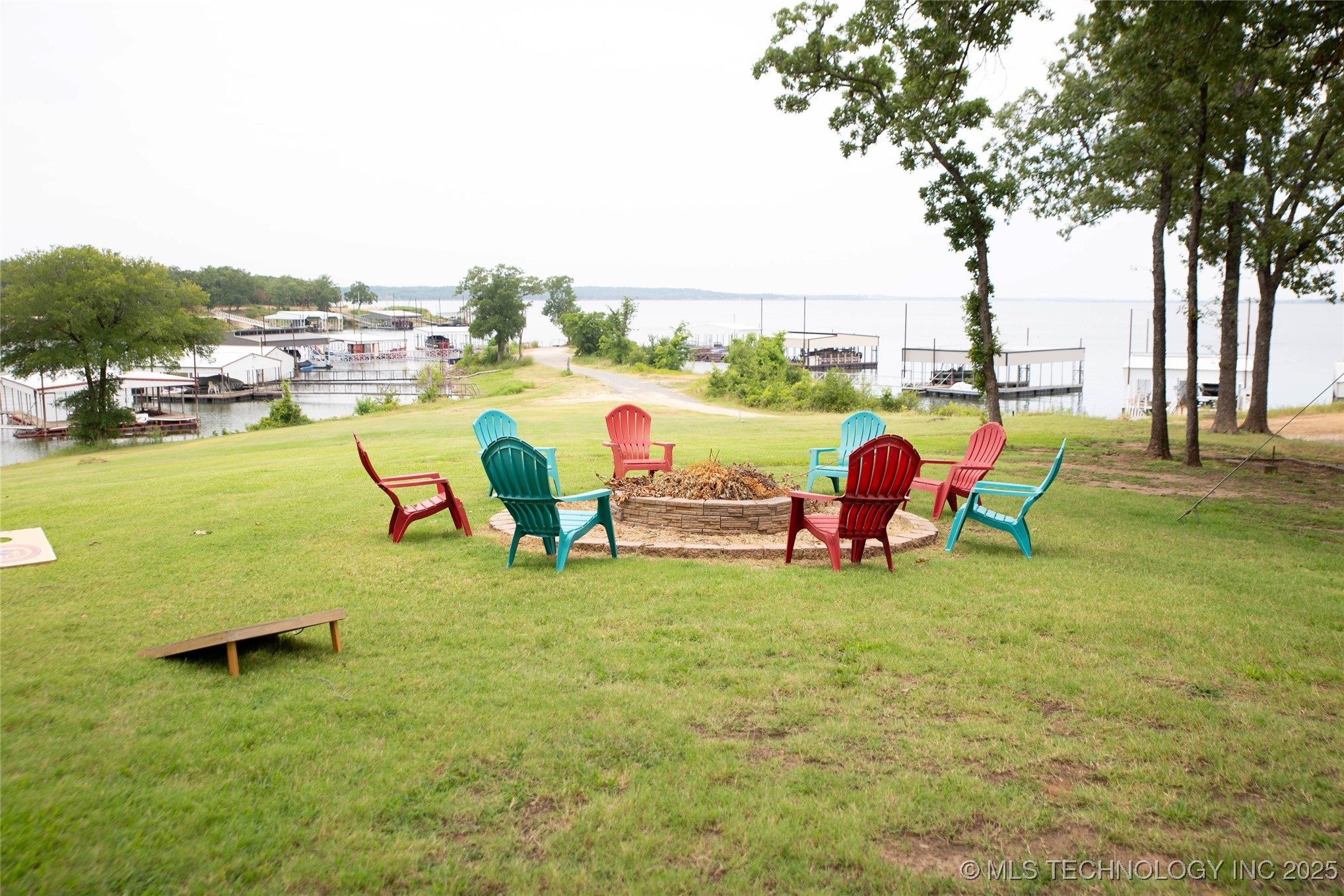 802 W Sand Point