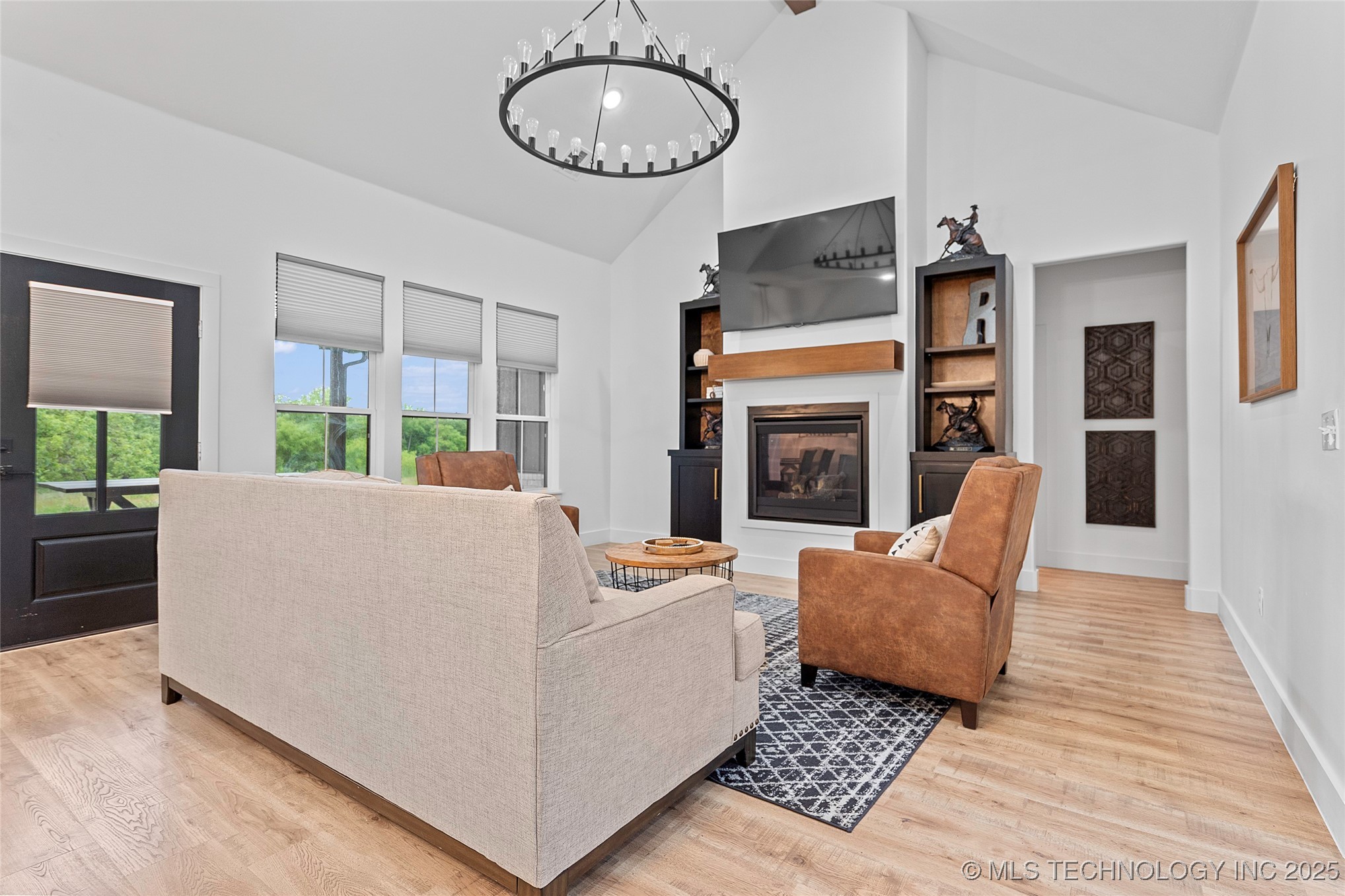 1013 Prairie View Road