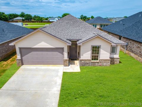 1193 Wild Indigo Circle Calera OK 74730
