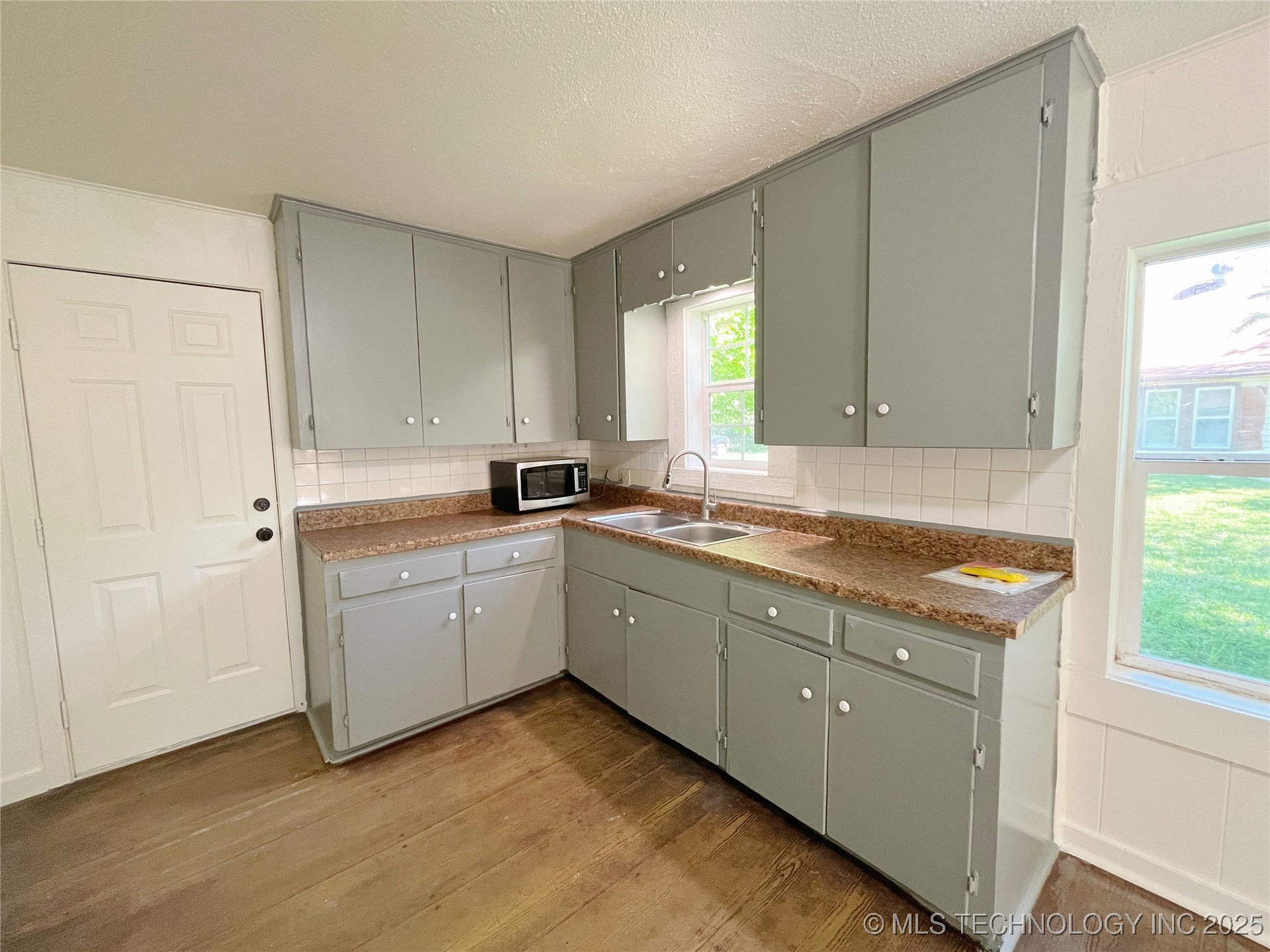 613 N 11th