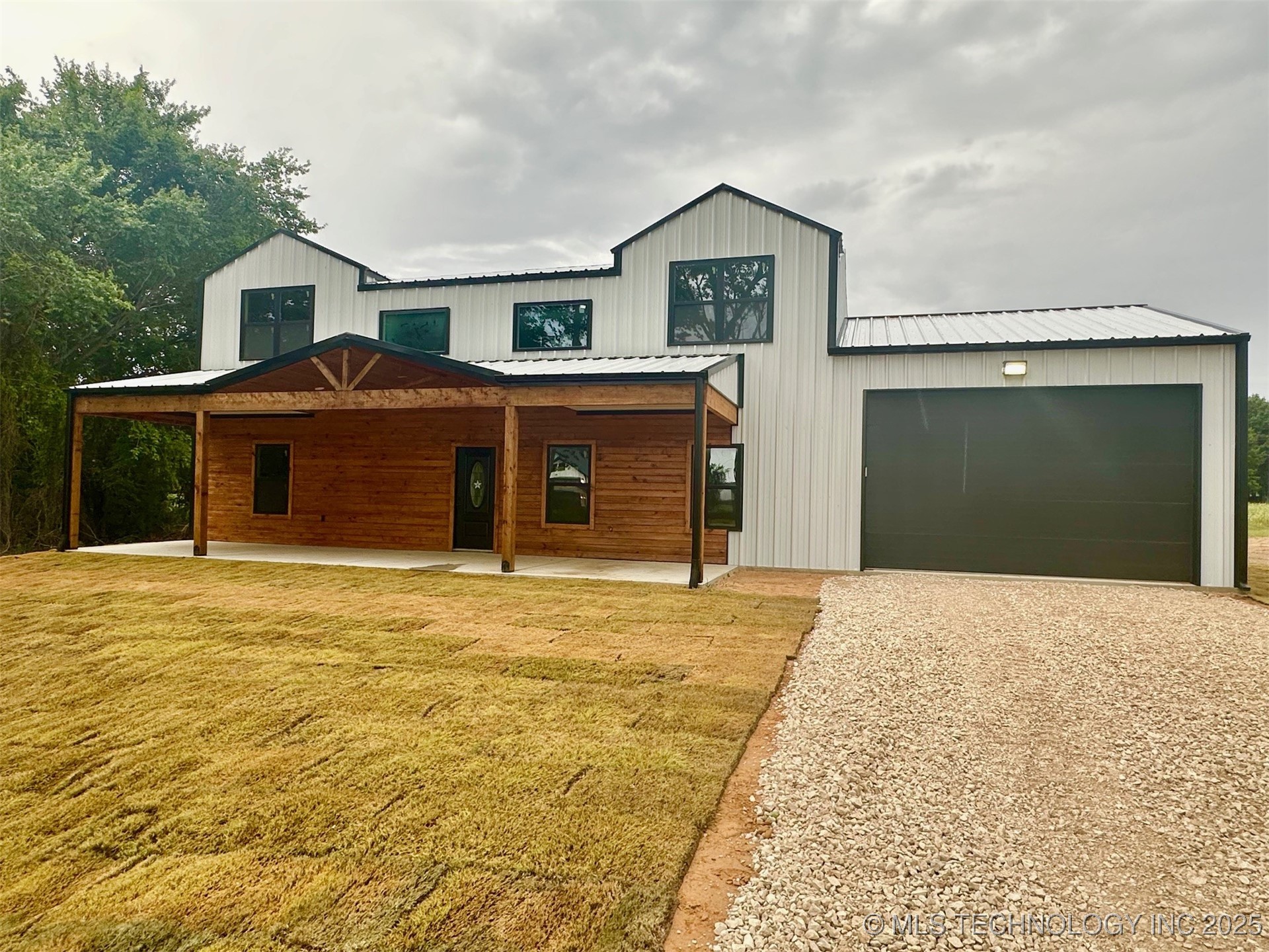 11743 Xander Lane