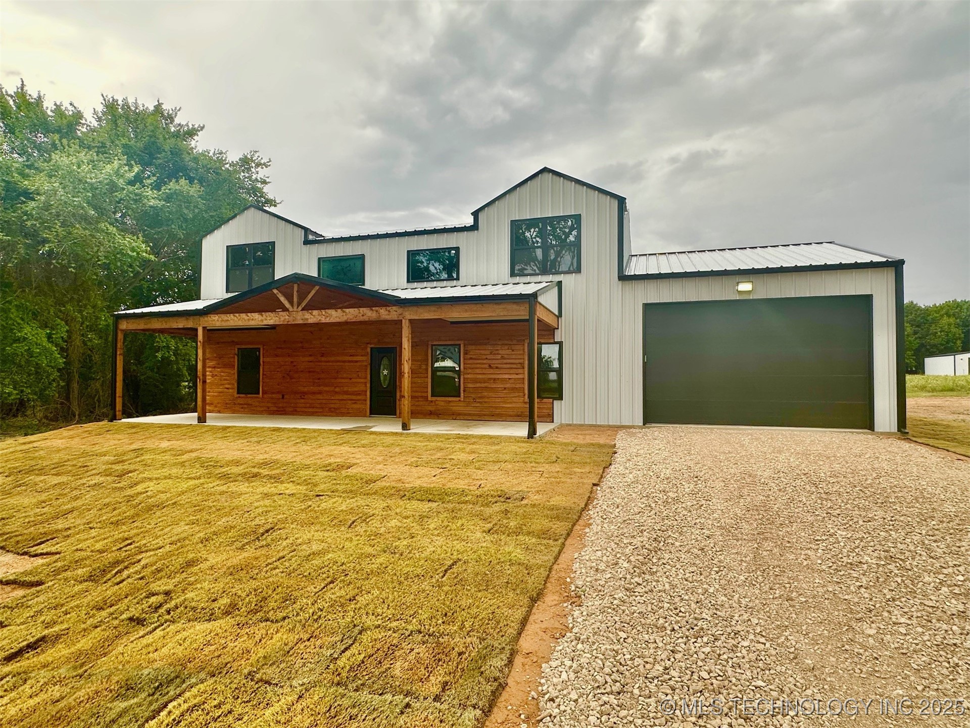 11743 Xander Lane